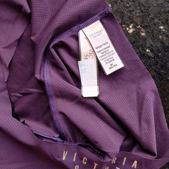 Victoria's Secret Panties bundle of 2 - Victoria's sport and pink thong size M - Picture 16 of 16